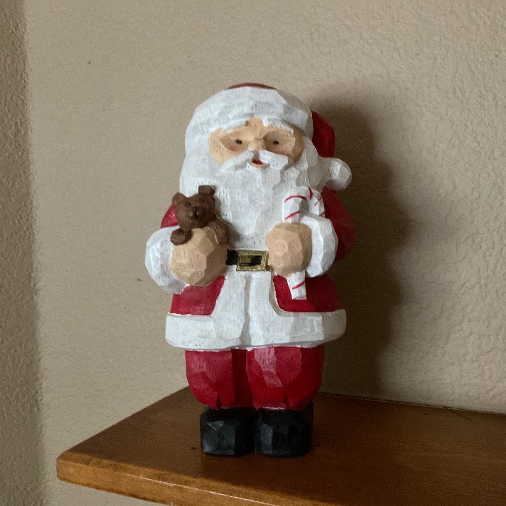Carved look Santa collectible
